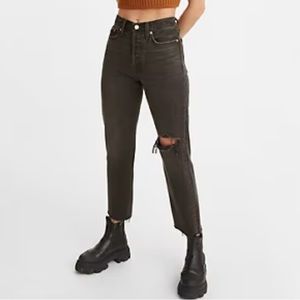 Levi’s Size 27 Wedgie Straight Ripped Jeans